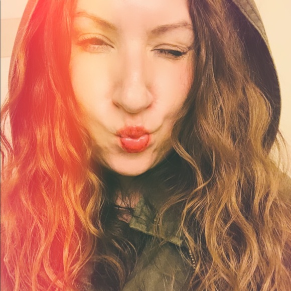 Meet your Posher, Aggie πββοΈ - Picture 2 of 2